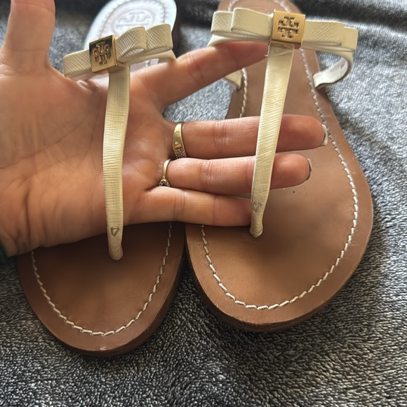 TORY BURCH SANDALS!!!! 🔥 - Picture 9 of 12
